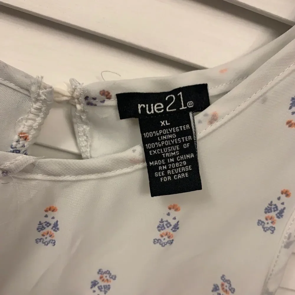 Rue21 white floral summertime dress size XL